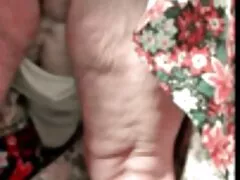 Il suo partner sbattere una milf procace nella vagina, amatoriale pornografico mentre lei accarezzò la fessura con un vibratore
