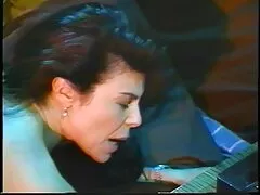 Latina Mercedes Carrera scopata da un cavallo posa amatorial video porn dopo pompino