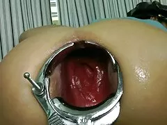 Brasile togliti i vestiti un rosa xxx video casalinghi all'esterno della stanza e spargi l'olio sui fianchi così larghi